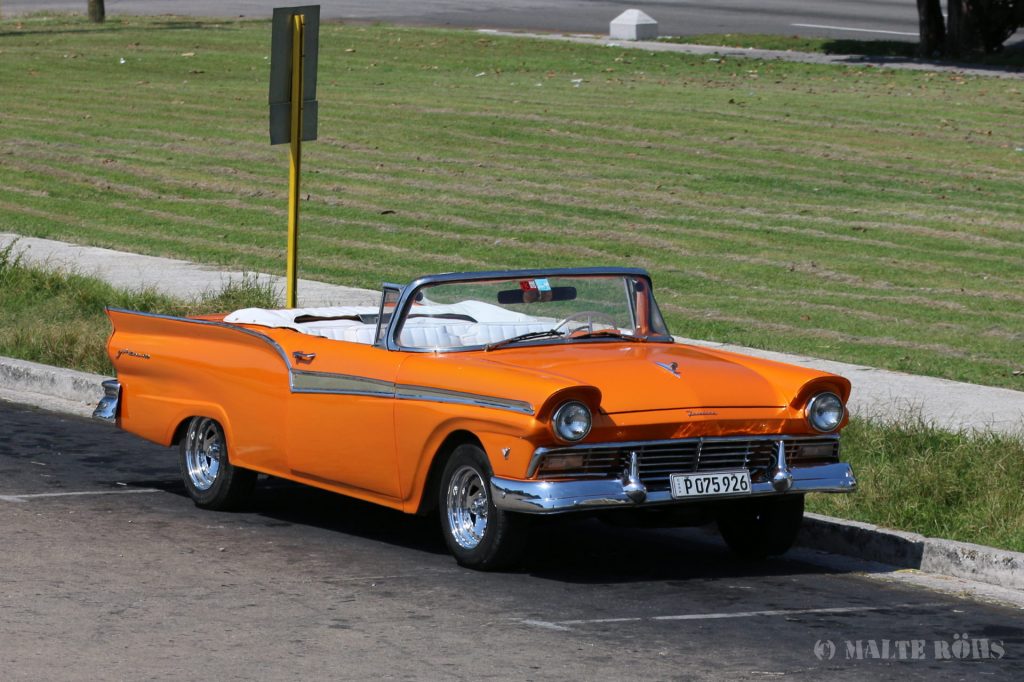 Antique car in Cuba