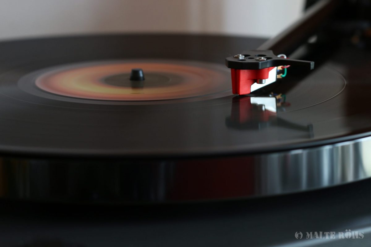 Long term exposure of a LP running on a Rega Planar 1